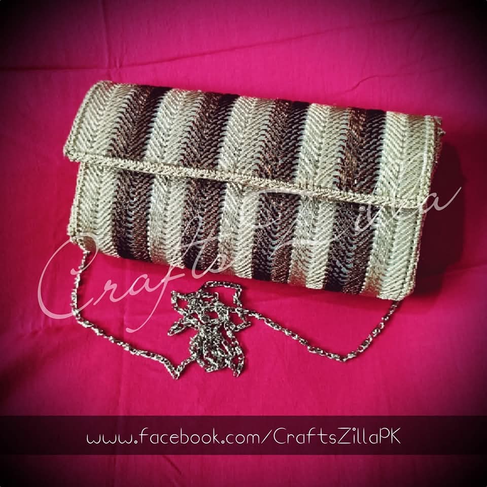 Small Crochet Clutch